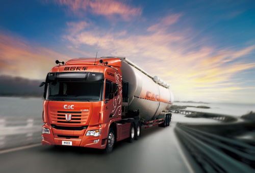 聯(lián)合卡車6×4中長途運(yùn)輸牽引車在飼料生產(chǎn)行業(yè)的應(yīng)用與優(yōu)勢